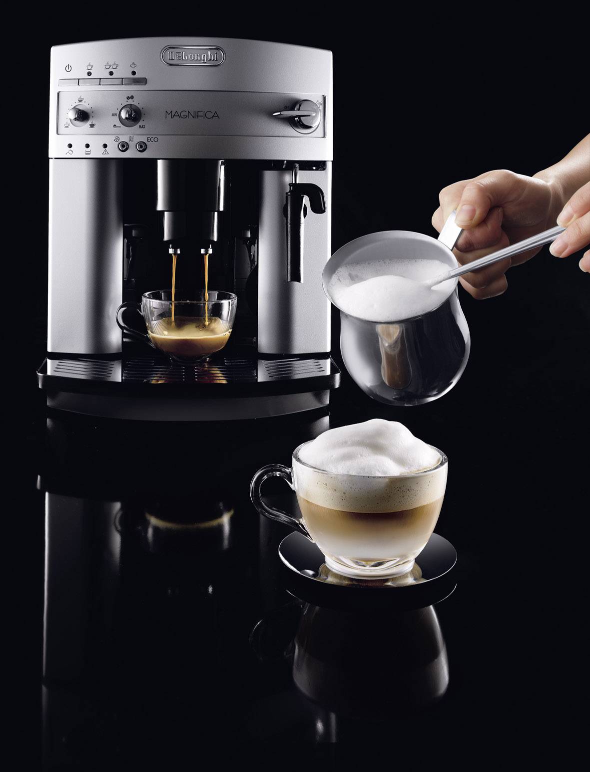 DeLonghi ESAM.3200.S 0132212126_DE Kaffeevollautomat Silber (matt)