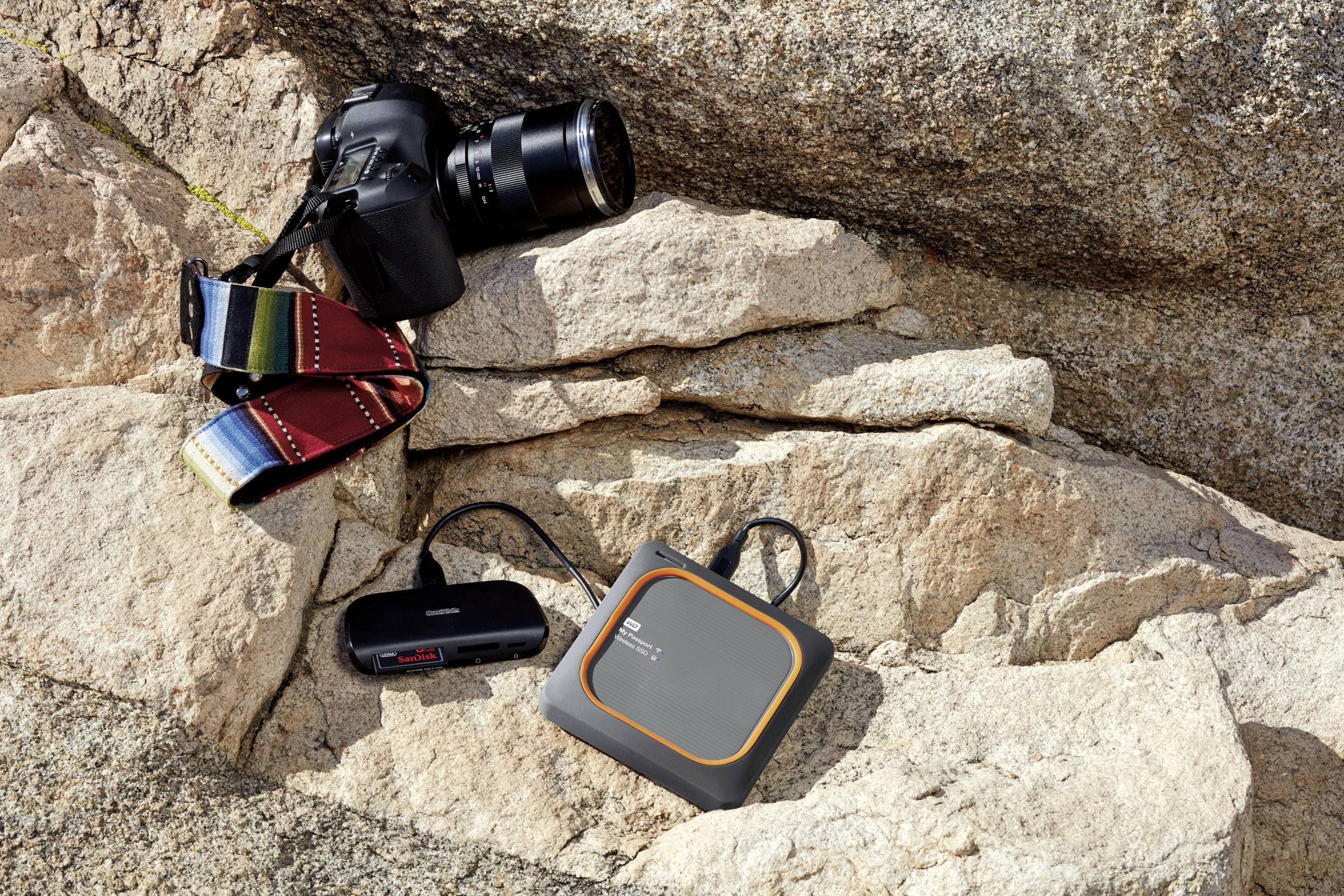 WD My Passport™ Wireless SSD 500 GB WLAN-SSD-Festplatte USB Host, USB 3.2 Gen 1 (USB 3.0), WLAN 802.11 b/g/n Grau  WDBAMJ5000AGY-EESN