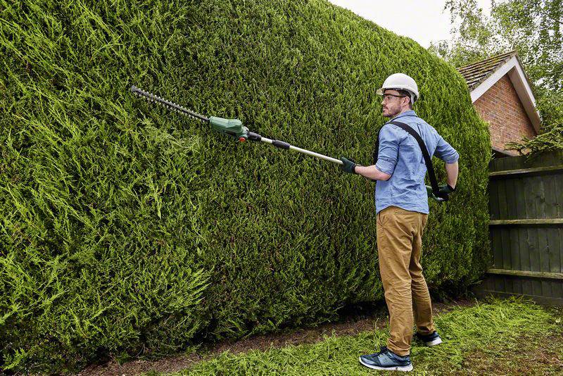 Bosch Home and Garden UniversalHedgePole 18 Akku Teleskop-Heckenschere ohne Akku, Tragegurt 18V Li-Ion 430mm
