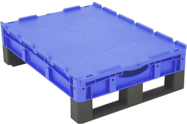 Blaue Kunststoffpalette mit dunklen Fußstützen, geeignet für Transport und Lagerung von Waren. Rechteckige Form mit verstärktem Randprofil.