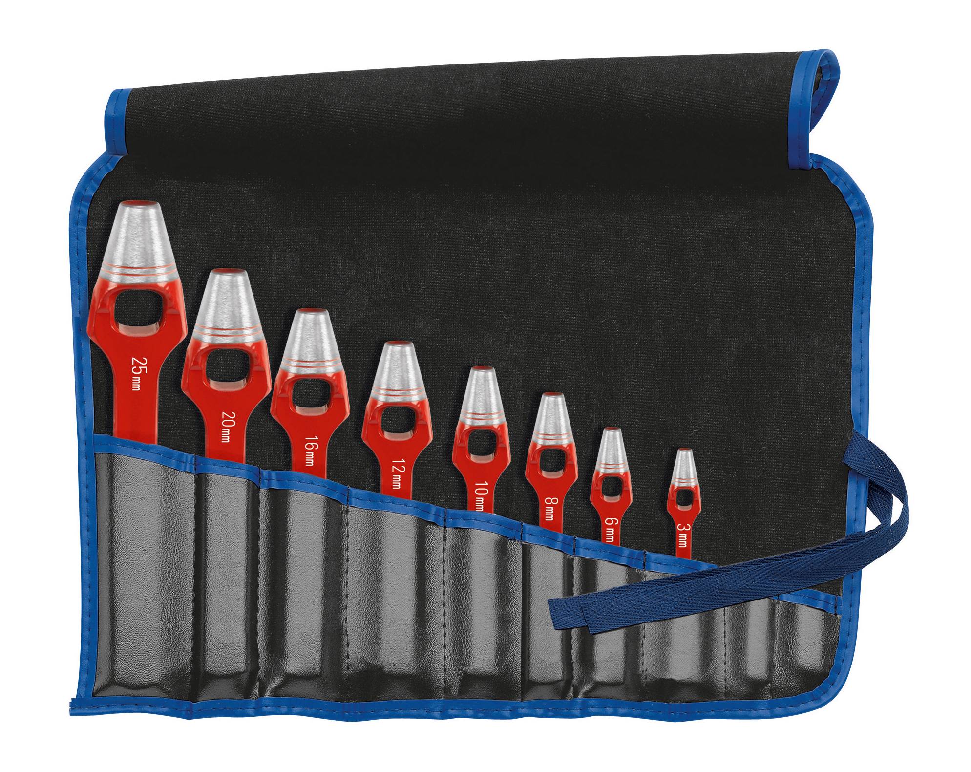 Ein Satz Steckschlüssel in einer aufgerollten Tasche, nummeriert von 6mm bis 25mm. Sie sind rot mit silbernen Spitzen.