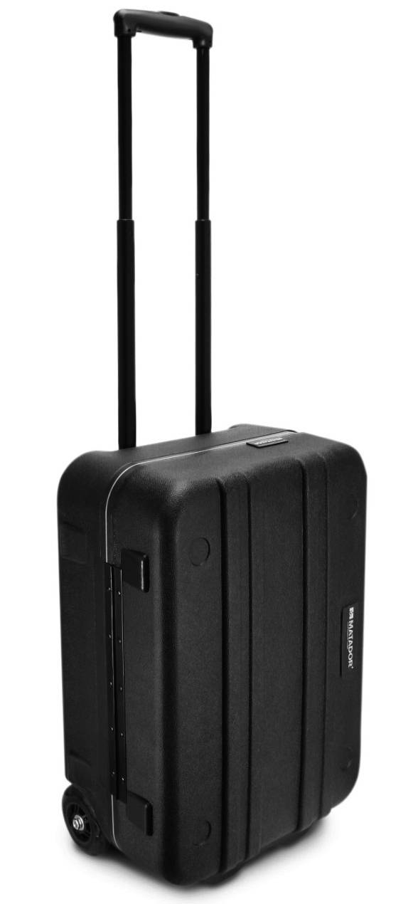 Schwarzer Rollkoffer mit ausziehbarem Griff und zwei Rädern, seitlich ausgerichtet. Ideal für Reisen und leicht transportierbar.