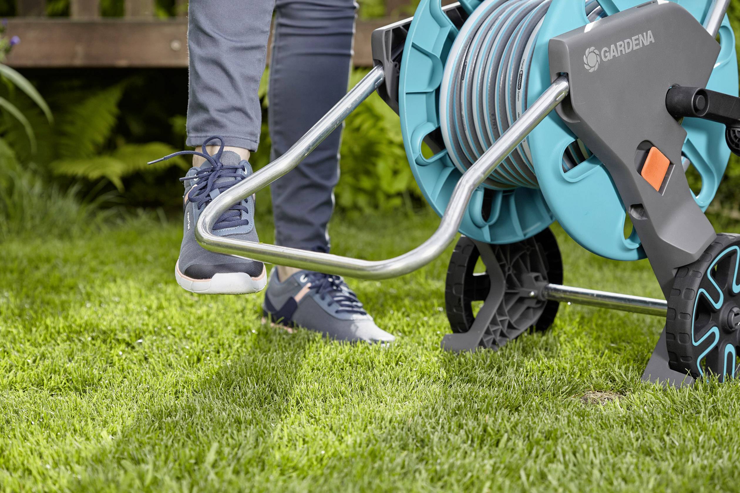 GARDENA 18513-20 Schlauchwagen CleverRoll M Set Schlauchwagen 13 mm 20 m 1/2 Zoll 1 St. Grau, Türkis, Orange