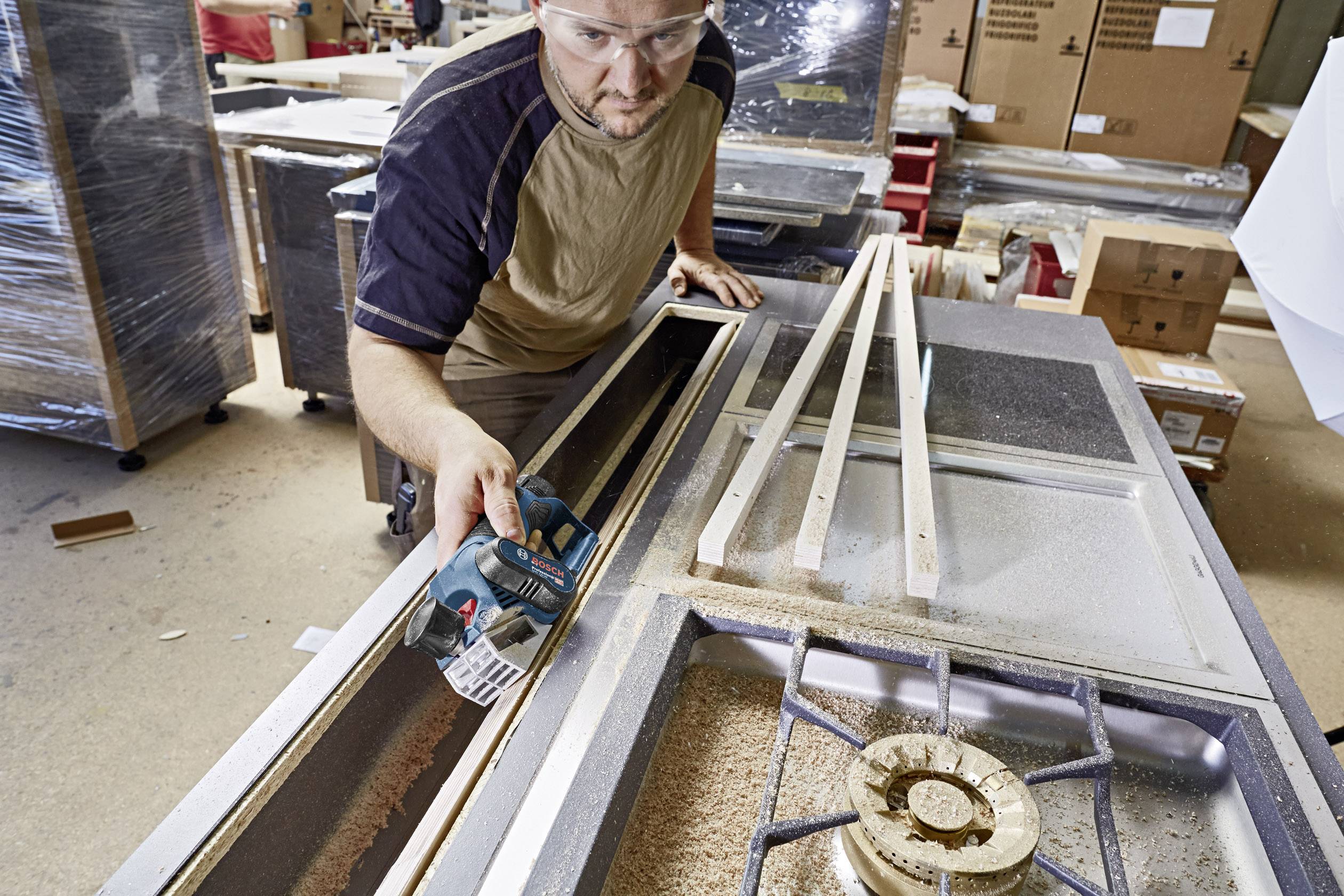 Bosch Professional GHO 12V-20 Akku-Hobel inkl. 2. Akku, inkl. Koffer Hobel-Breite: 56mm 12V 3Ah Falztiefe (max.): 17mm