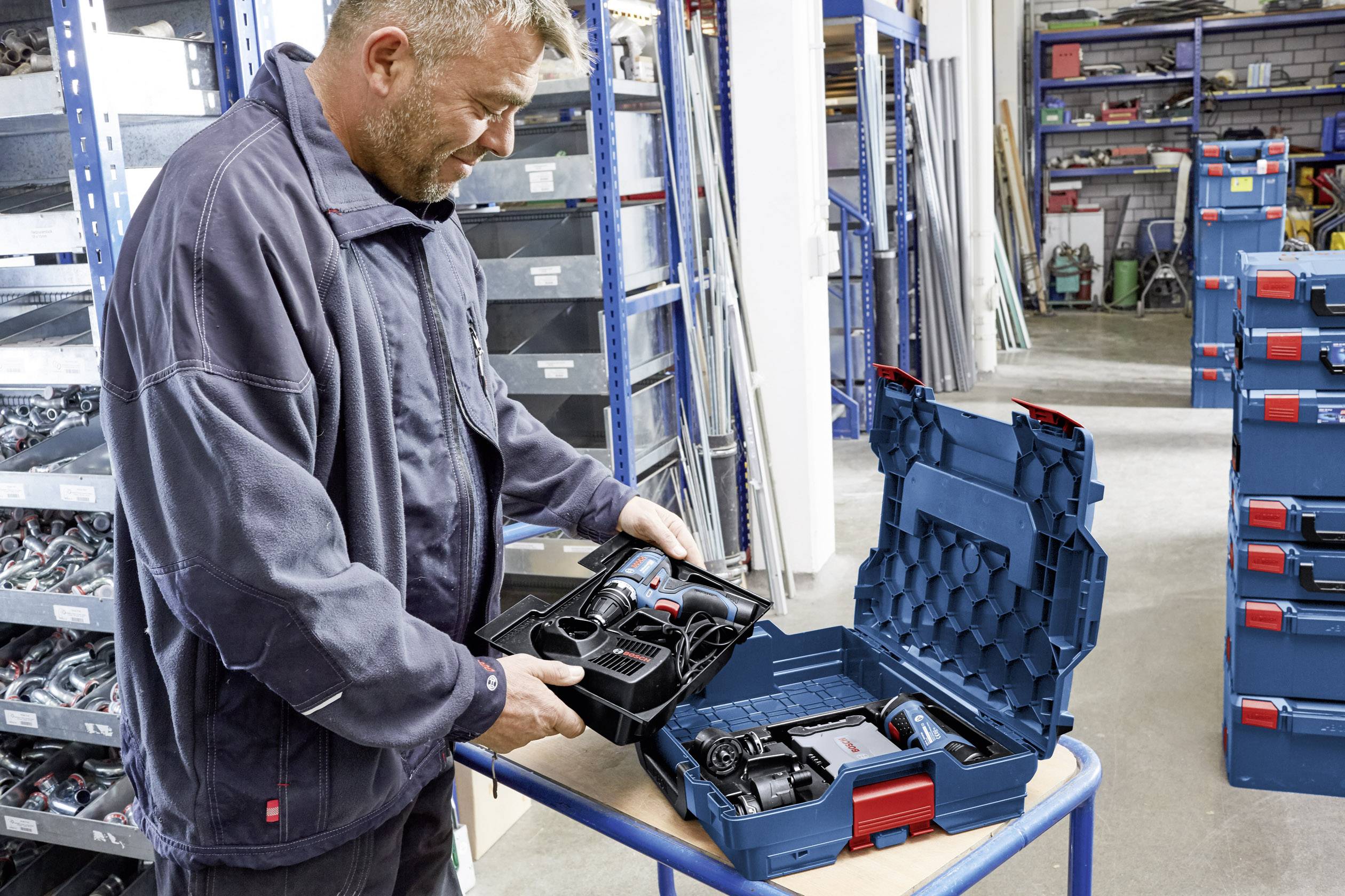 Bosch Professional L-BOXX 102 1600A012FZ Transportkiste ABS Blau, Rot (L x B x H) 442 x 357 x 117 mm