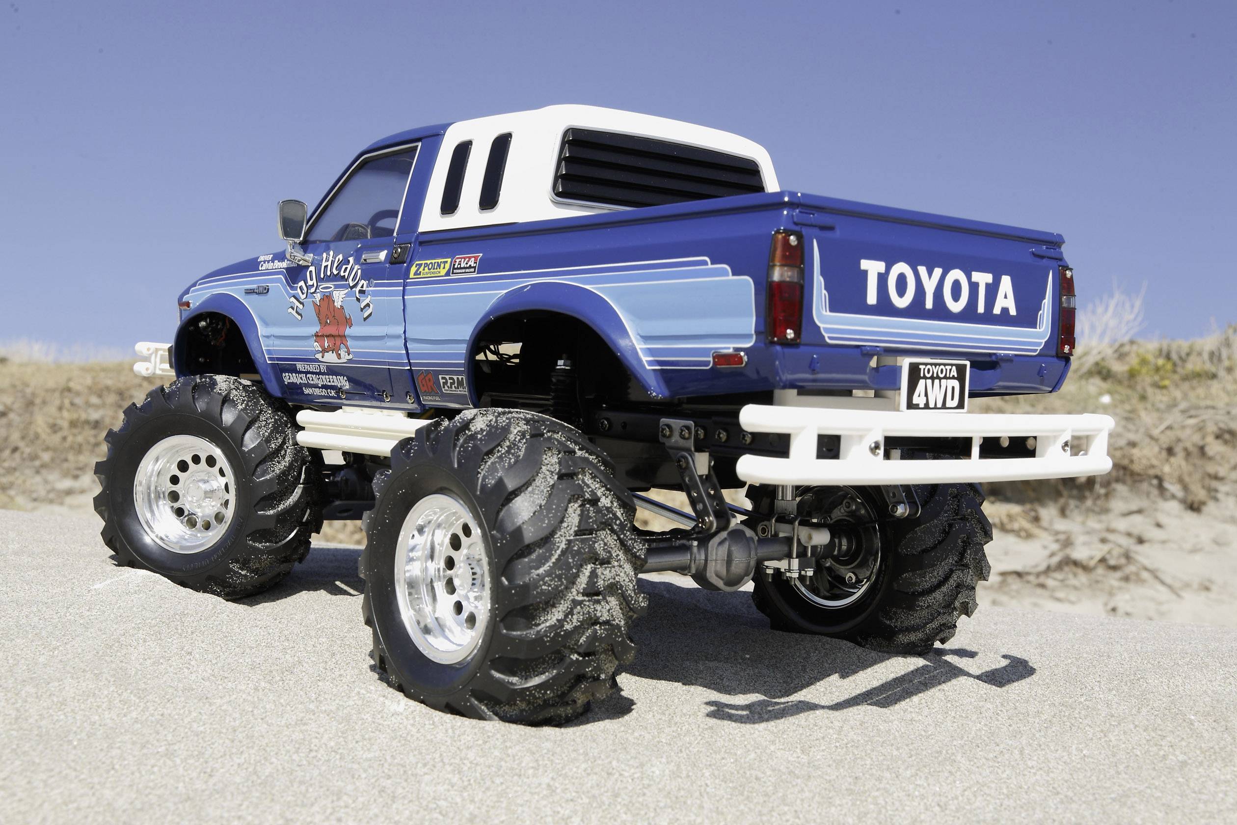 Tamiya Toyota 4x4 PickUp Bruiser Brushed 1:10 RC Modellauto Elektro Monstertruck Allradantrieb (4WD) Bausatz