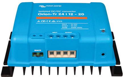 Blauer DC/DC-Wandler 'Orion-Tr 24/12-20' von Victron Energy. Modellnummer, Spannungseingänge und Schutzklassensymbole auf der Oberseite.