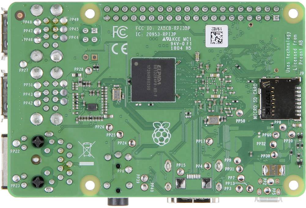 Raspberry Pi-Platine mit verschiedenen elektronischen Komponenten, Anschlüssen und Leiterbahnen.