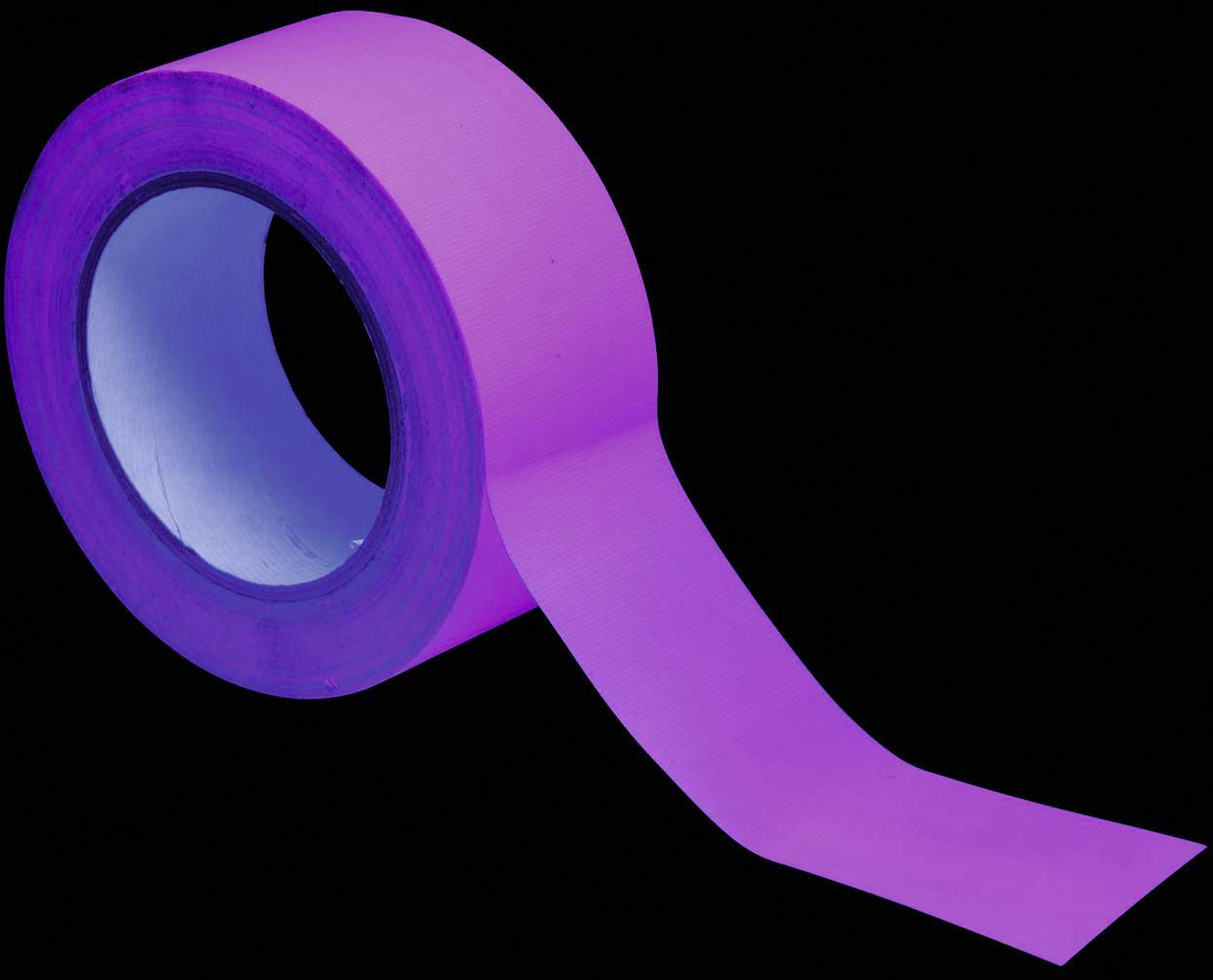 Ein hellvioletter Klebebandroll auf schwarzem Hintergrund, mit einem Streifen, der von der Rolle abgerollt ist.