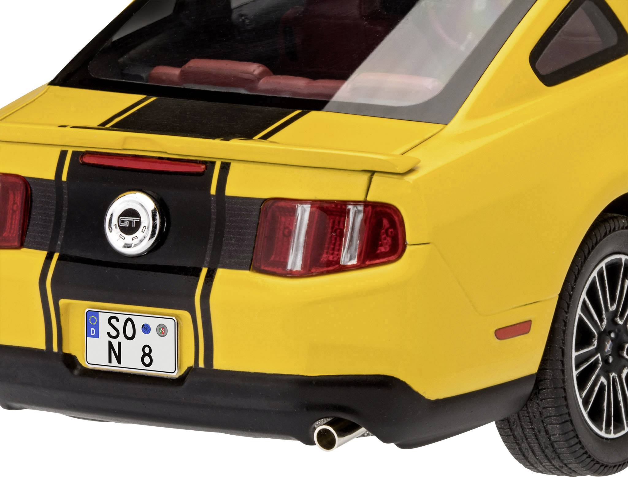 Revell 07046 Kit Modellistico 2010 Ford Mustang GT, Scala 1:25, Livello 3, Made In Germany, Plastica Da Assemblare - 3