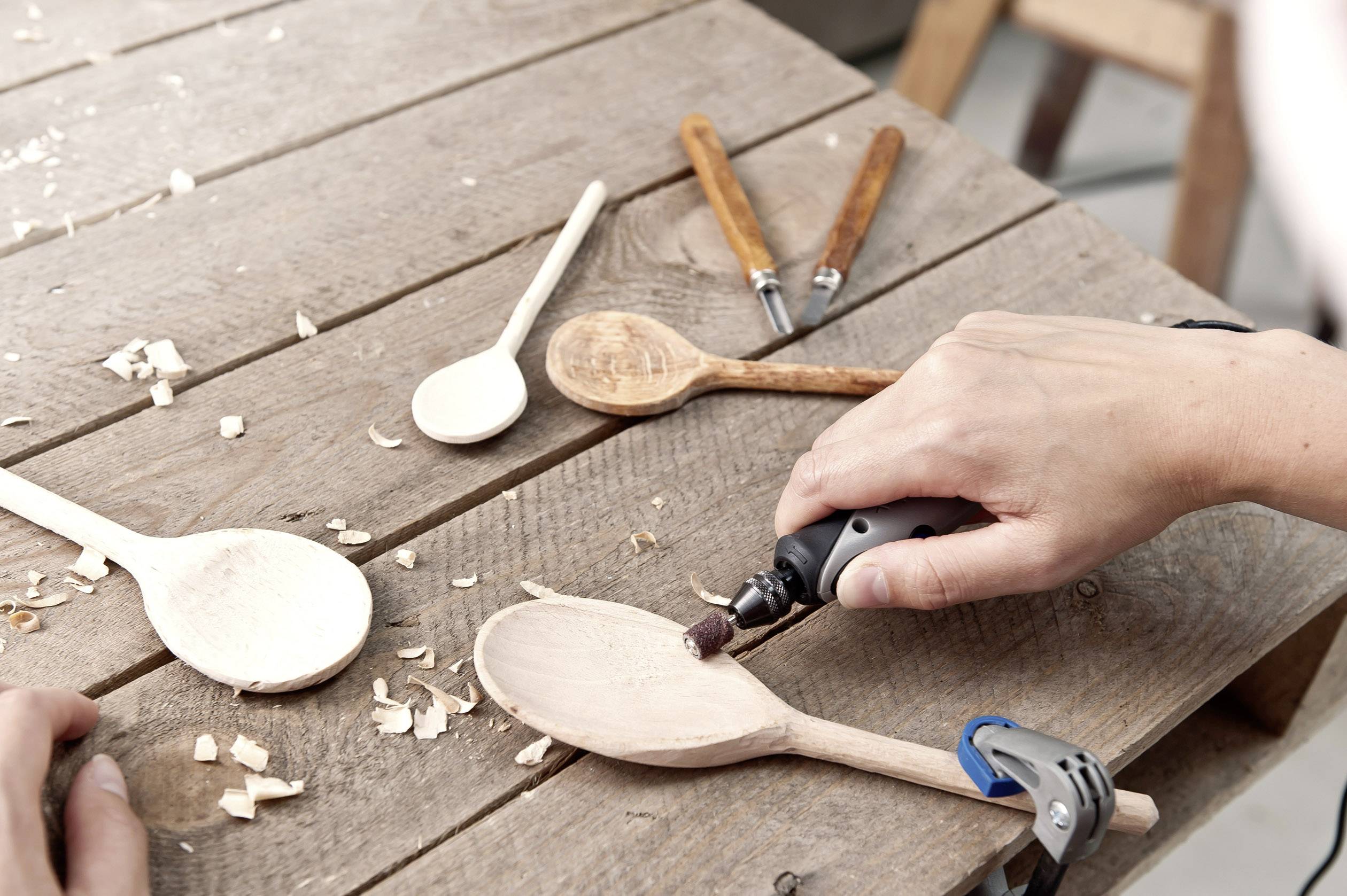 Dremel 2050-15 Stylo+ F0132050JA Multifunktionswerkzeug 15teilig 9W