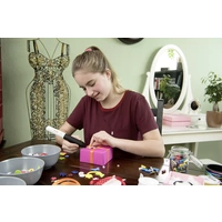 Bosch Home and Garden Gluey (Marshmallow) Akku-Heißklebestift 7mm 1.2V 1St. Bosch Home and Garden Gluey (Marshmallow) Akku-Heißklebestift 7mm 1.2V 1St.