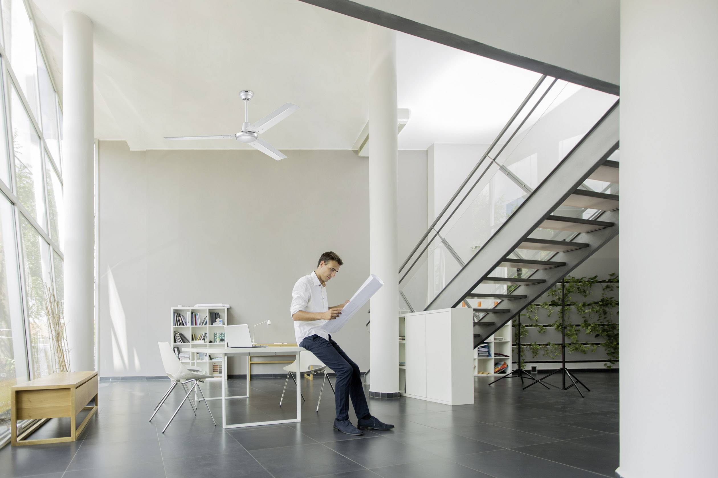 Westinghouse Industrial Deckenventilator 63W (Ø x H) 142cm x 42.2cm Silber Winterbetrieb