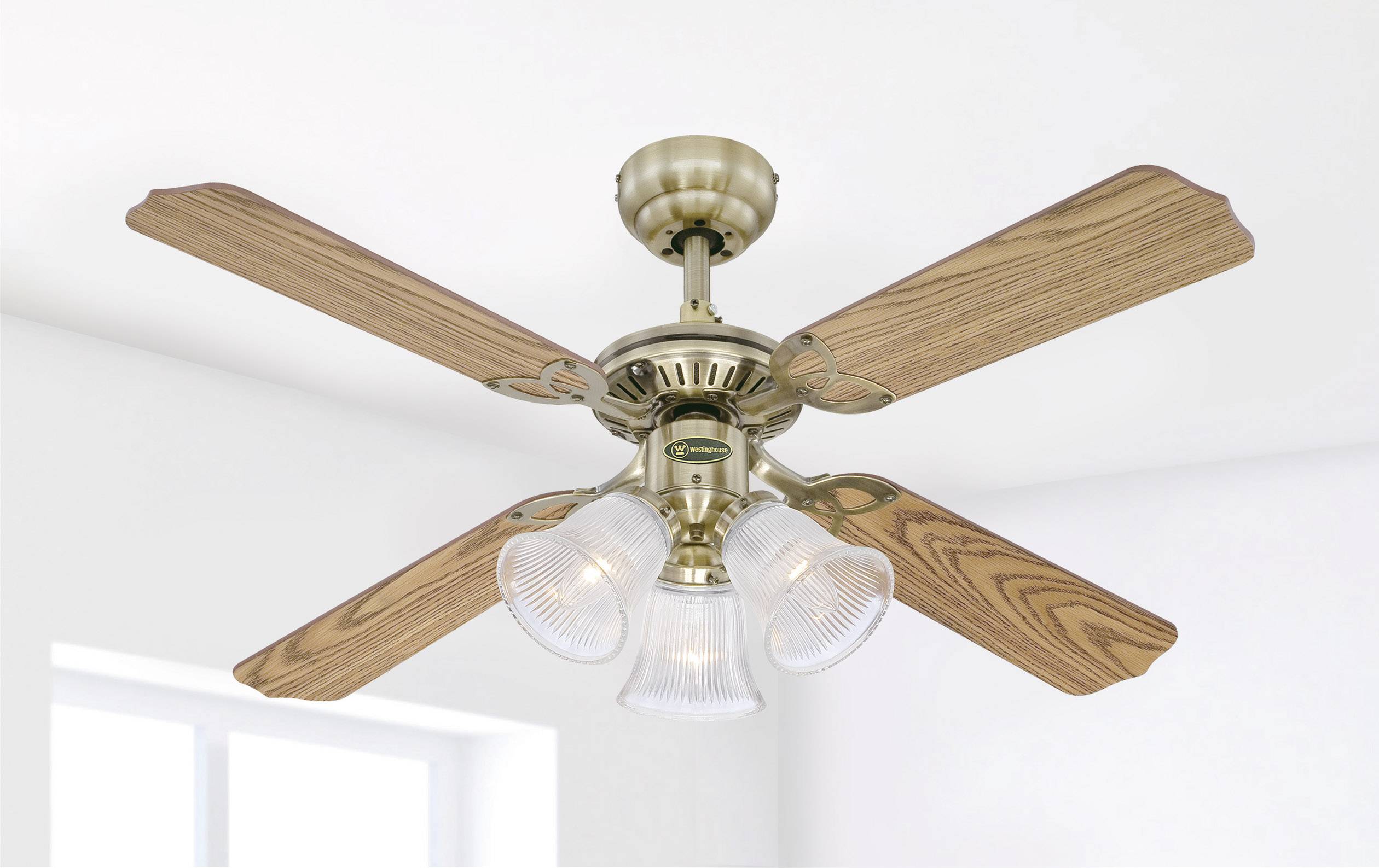 Westinghouse Princess Euro Deckenventilator 55W (Ø x H) 105cm x 43cm Messing-antik mit Beleuchtung, Wendbare Flügel
