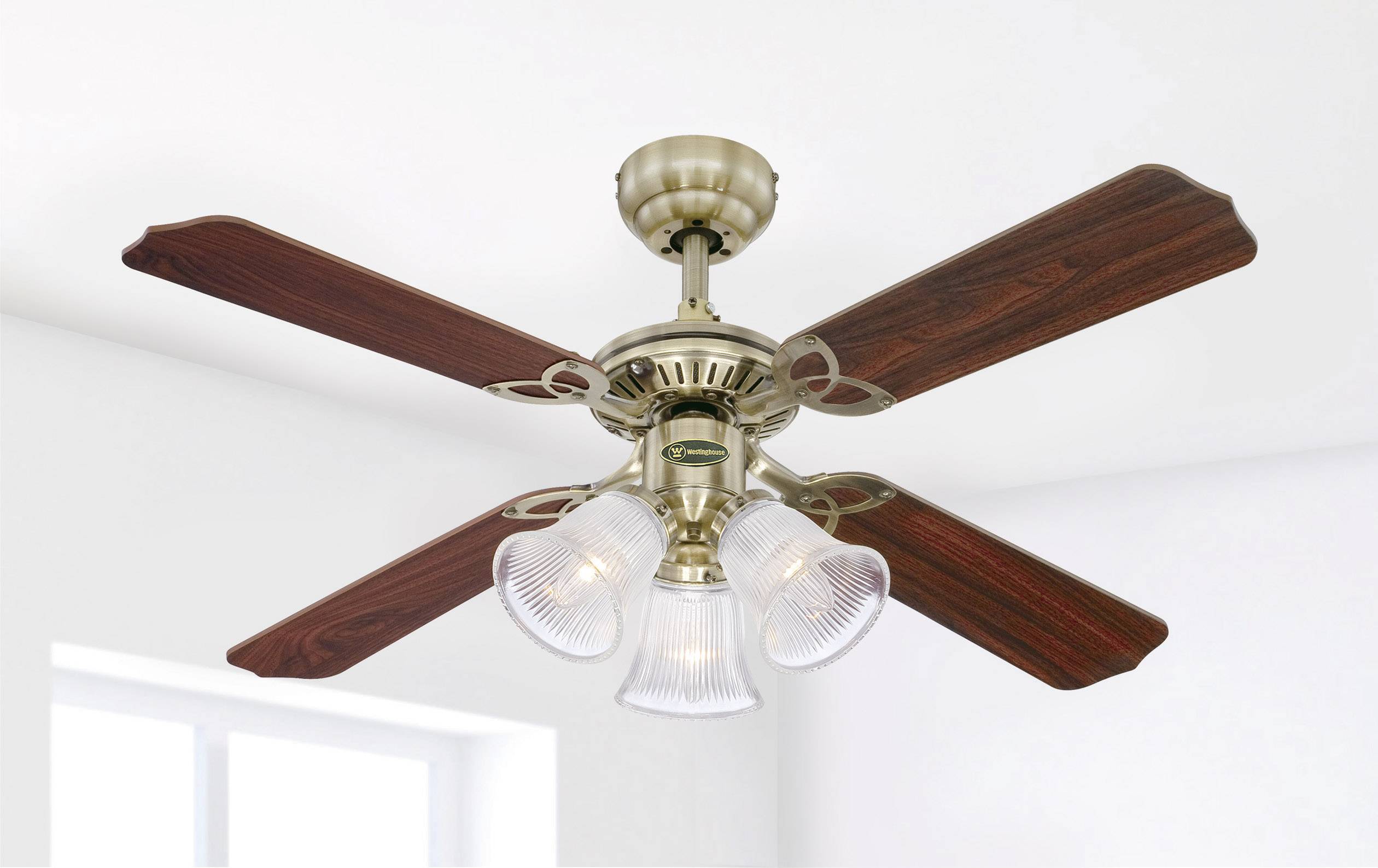 Westinghouse Princess Euro Deckenventilator 55W (Ø x H) 105cm x 43cm Messing-antik mit Beleuchtung, Wendbare Flügel