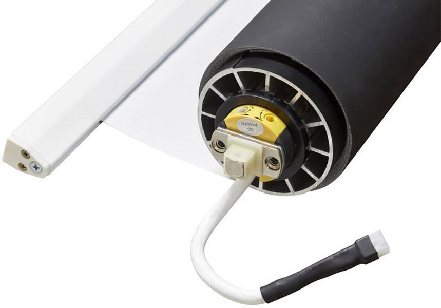 Reprolux Screens Cineroll Pro 13 Tension Motor Blankora Supra 304497 Motorleinwand 340 x 212cm Bildformat: 16:10