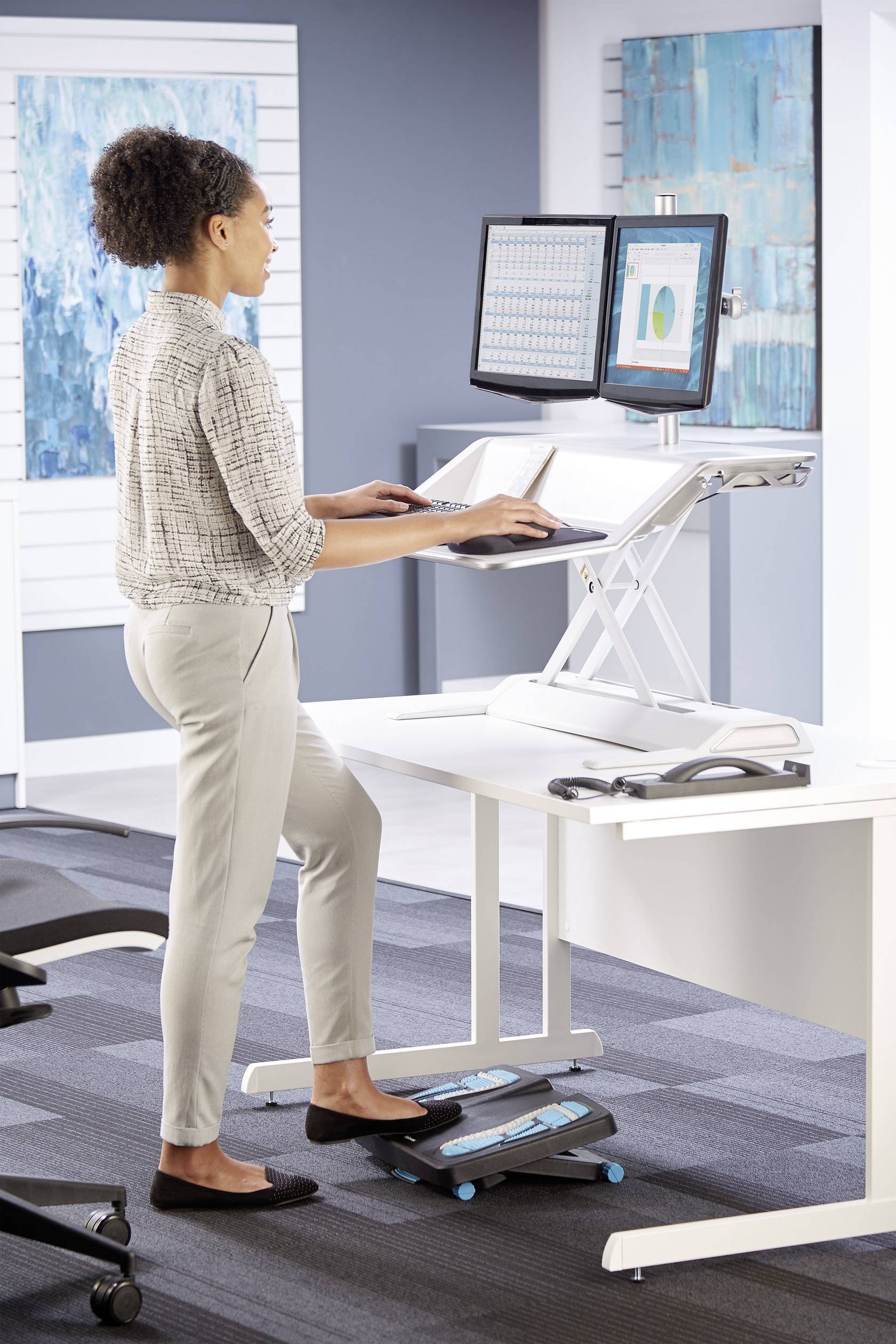 Fellowes Lotus™ Workstation Sitz-Steh-Schreibtischaufsatz Höhen-Bereich: 0 bis 432mm Weiß