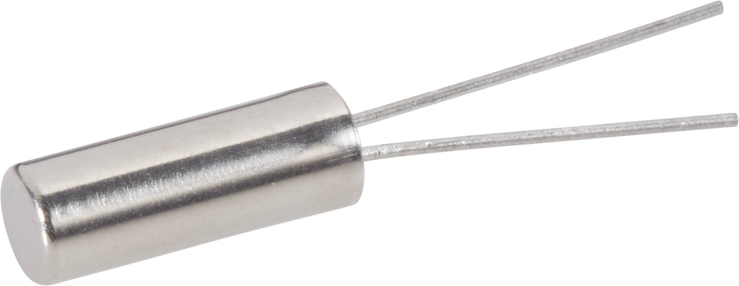 Ein metallischer Quarzkristalloszillator mit zwei langen Anschlussdrähten erstreckt sich zur Seite.