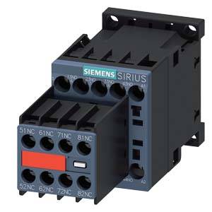 Ein Schütz von Siemens Modell Sirius, mit mehreren Anschlusspunkten und einer Beschriftung für die elektrische Steuerung.