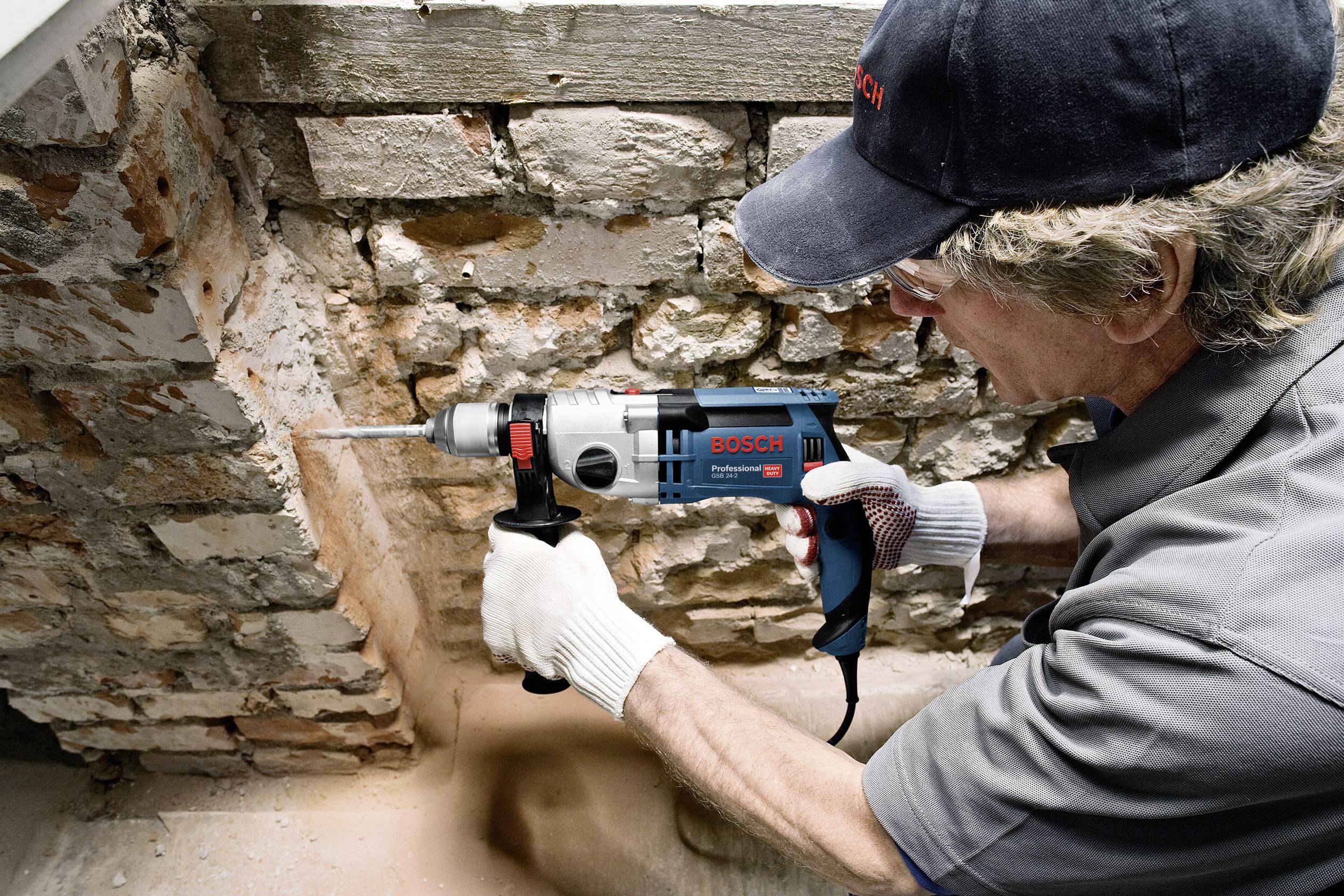 Bosch Professional GSB 24-2 2-Gang-Schlagbohrmaschine 1100W