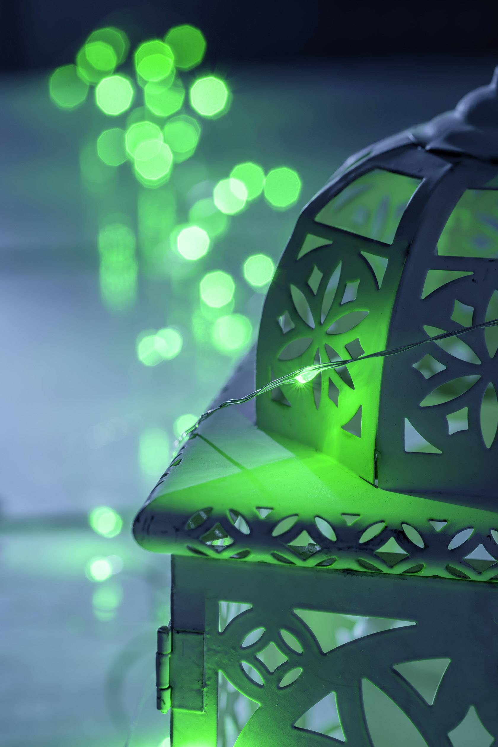 Konstsmide 6330-590 Micro-Lichterkette Innen netzbetrieben Anzahl Leuchtmittel 50 LED RGB Beleuchtete Länge: 4.9m