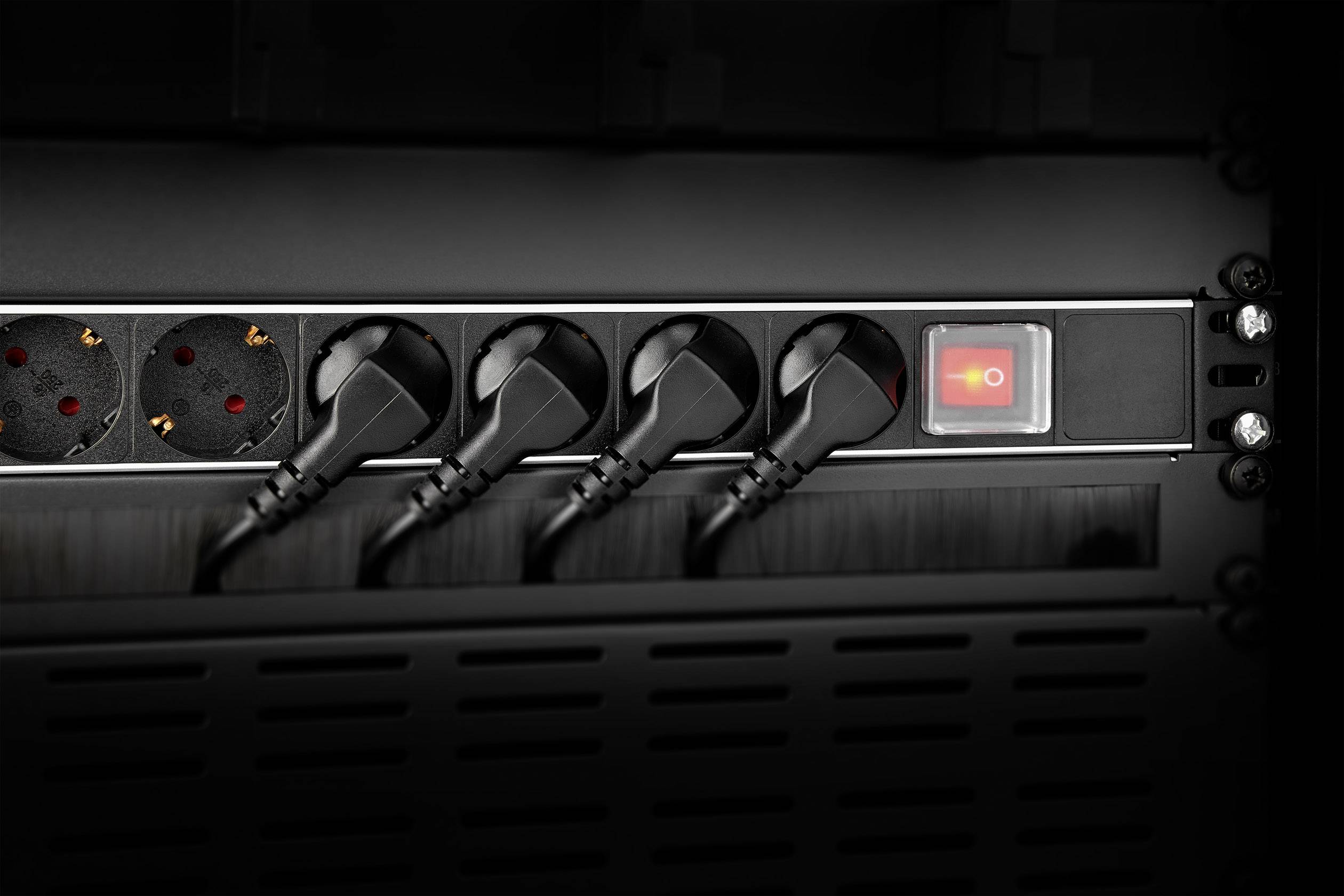 Renkforce RF-3426424 19 Zoll Netzwerkschrank-Steckdosenleiste 1 HE Schutzkontaktsteckdose mit Schalter Schwarz, Grau
