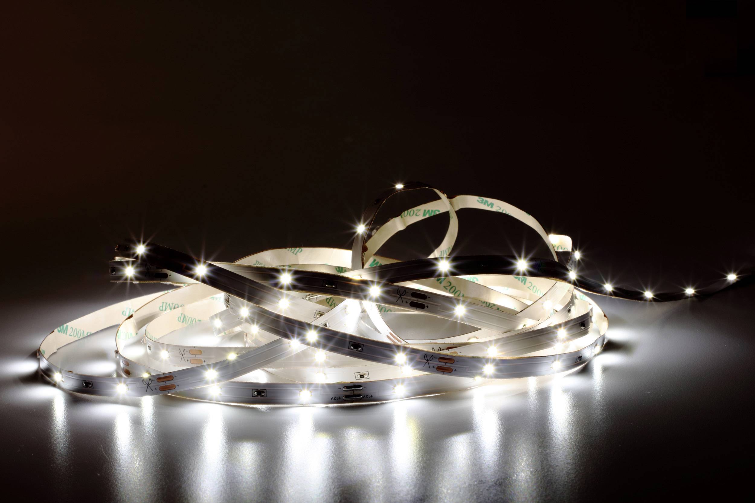 Müller-Licht 20100322 LED-Streifen-Komplettset mit Stecker 230V 5m Neutralweiß 1St.