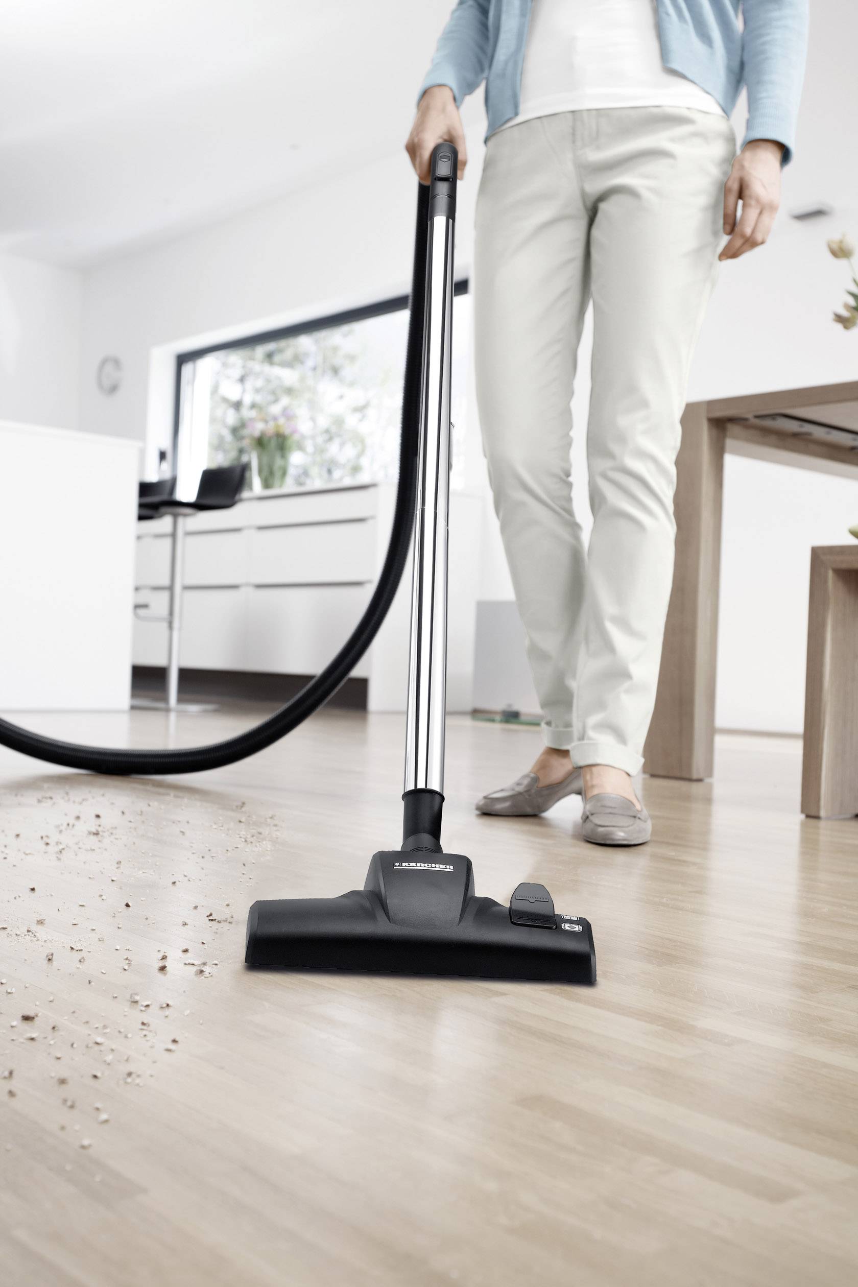 Kärcher Home & Garden VC 2 Premium Staubsauger mit Beutel 750 W