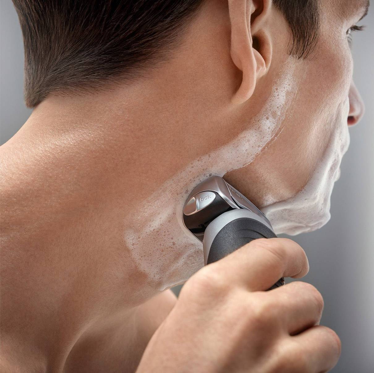 Braun Series 7 - 7790cc Pulsonic Folienrasierer Silber