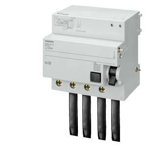 Ein weißer elektrischer Sicherungsautomat mit Umschalter und vier schwarzen Kabeln ist abgebildet.