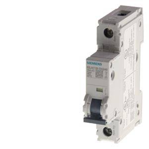Ein weißer Leitungsschutzschalter von Siemens, Modell 5SY6132-7.3HG20, mit Kippschalter und technischen Informationen auf der Vorderseite.