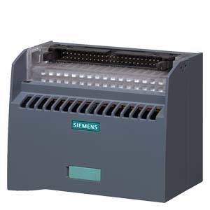 Industriegerät von Siemens, vermutlich ein Steuerungsmodul oder eine elektrische Komponente, mit einem Anschluss oben und einem Lüftungsgitter vorne.