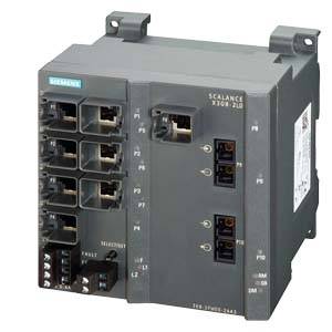 Netzwerk-Switch mit mehreren Ethernet-Ports, vermutlich für industrielle Anwendungen, von der Marke Siemens, Modell Scalance X308-2LD.