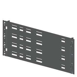 Metallische Rack-Blende mit rechteckigen Lüftungsschlitzen für Belüftung und Kabeldurchführung in einem Serverraumsetup.