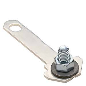 Ein Metallwerkzeug mit Bolzen und Mutter, wahrscheinlich als Messgerät oder Abstandshalter verwendet, liegt auf einer weißen Oberfläche.