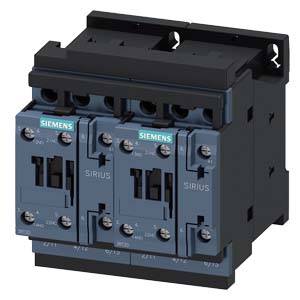 Ein blau-schwarzer Siemens Schütztyp SIRIUS, geeignet für Steuerung und Schutz in elektrischen Schaltungen und Motorantrieben.