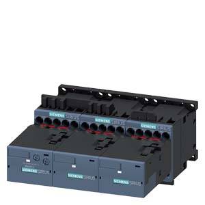 Drei schwarze Siemens-Schaltgeräte der Serie Sirius, nebeneinander montiert, vor einem weißen Hintergrund.