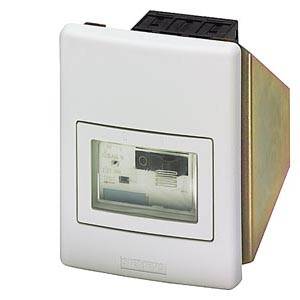 Ein weißer Elektrozähler in einem rechteckigen Gehäuse. Ideal für das Messen von Stromverbrauch in Haushalten oder Gewerbe.
