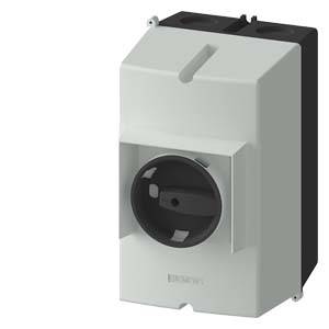 Ein grauer elektrischer Wandstecker mit schwarzer Steckdose und transparentem Schutzdeckel, montiert an einer schwarzen Rückplatte.