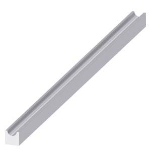 Ein grauer, länglicher Metallträger mit U-förmigem Querschnitt.