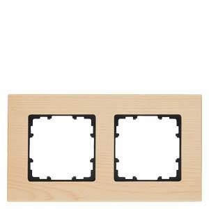 Heller Doppelrahmen aus Holz für zwei Steckdosen, rechteckig, neutrale Töne. Geeignet für moderne Innenräume.