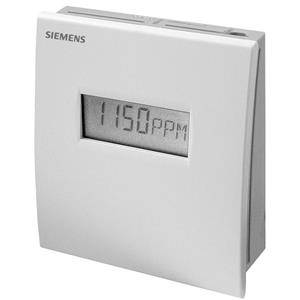 Ein digitales Display zeigt '1150 PPM'. Gerät ist von Siemens, möglicherweise ein CO2-Monitor.