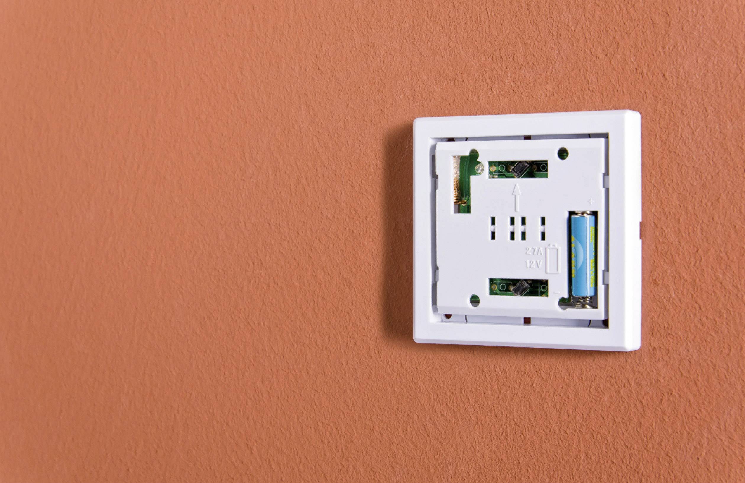 RSL Wandtaster Aufputz Reichweite max. (im Freifeld) 70m