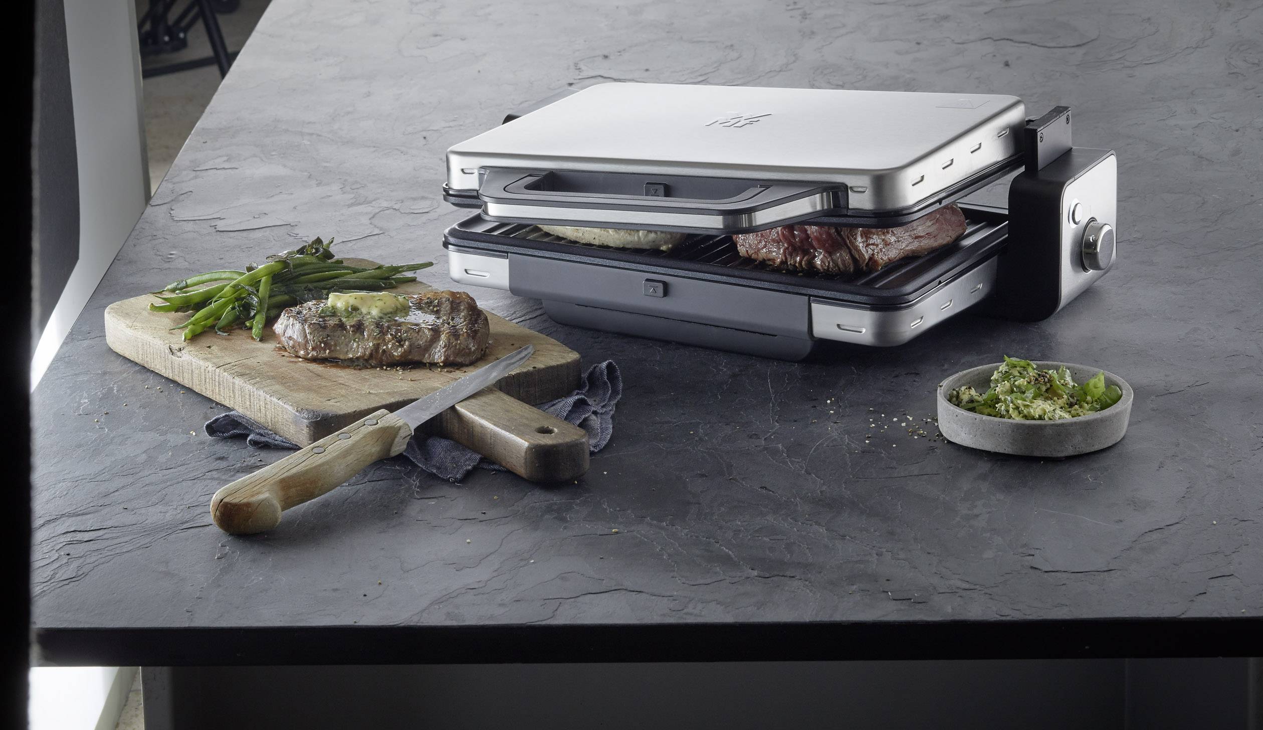 WMF 0415110011 Elektro Kontaktgrill Silber, Schwarz