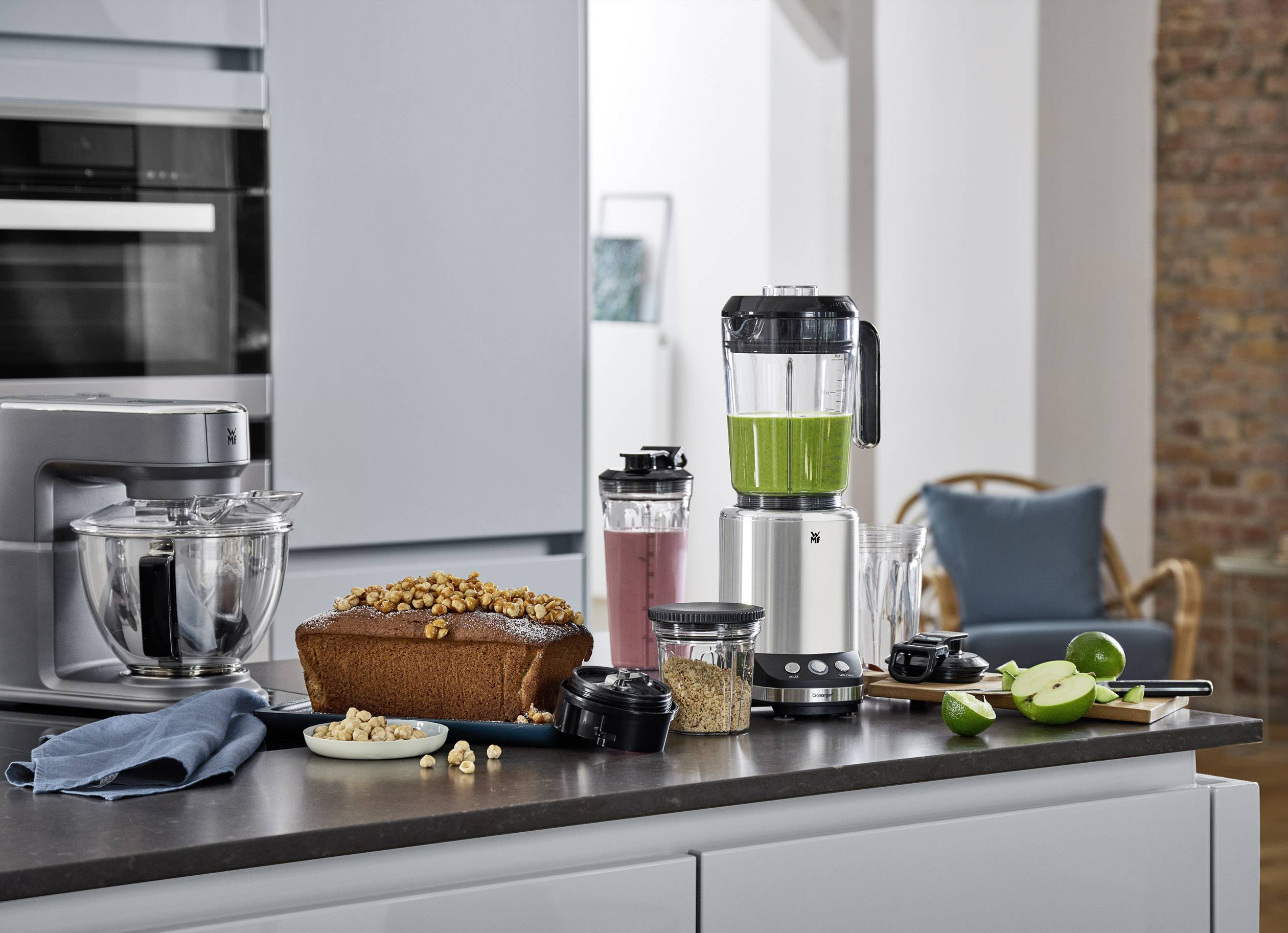 WMF 0416520011 Standmixer 900W Silber (matt), Schwarz