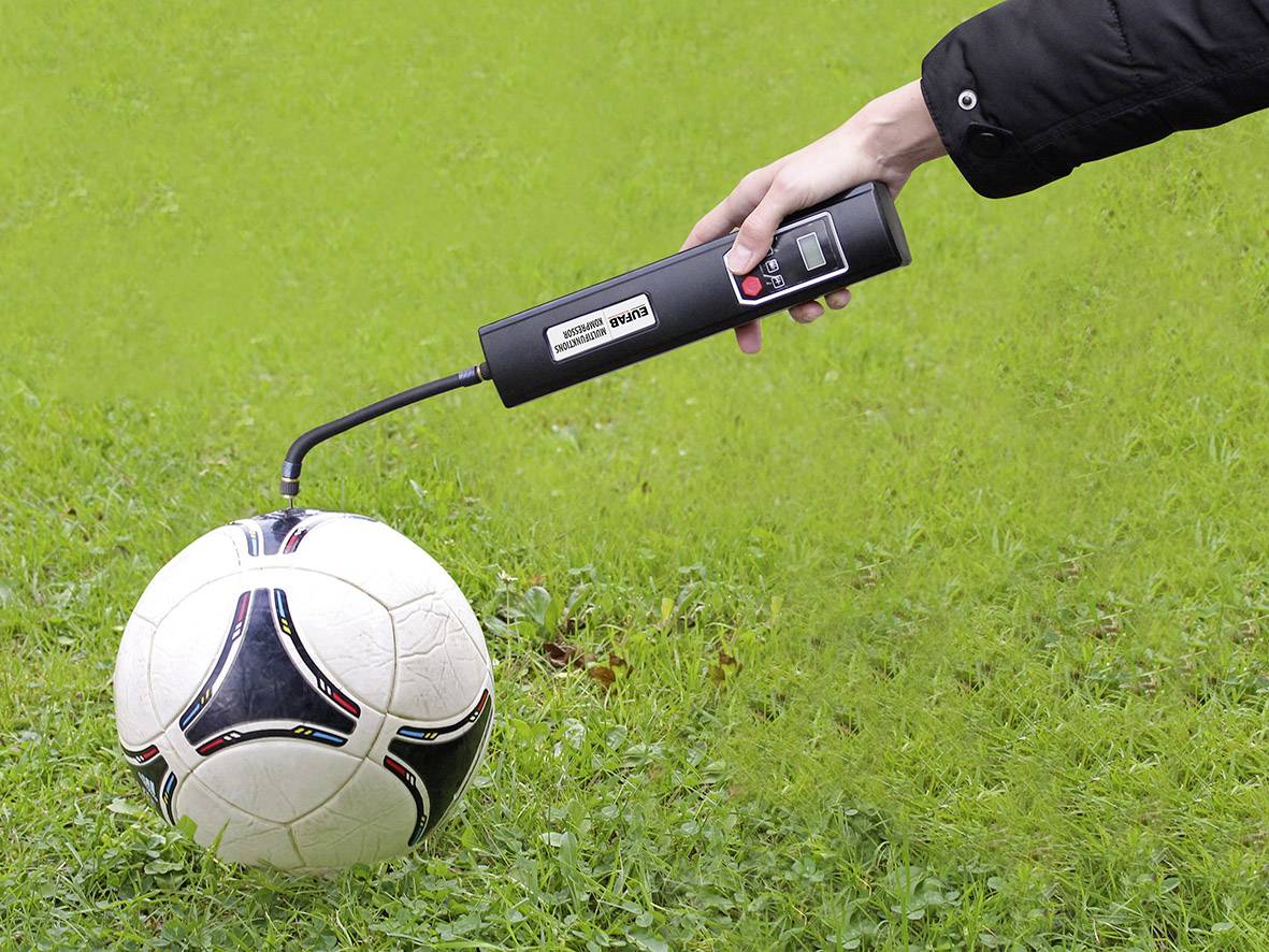 Eufab 21077 Kompressor 8 bar 230V ladebar, Aufbewahrungs-Box/-Tasche, Automatische Abschaltung, Digitales Display, mit