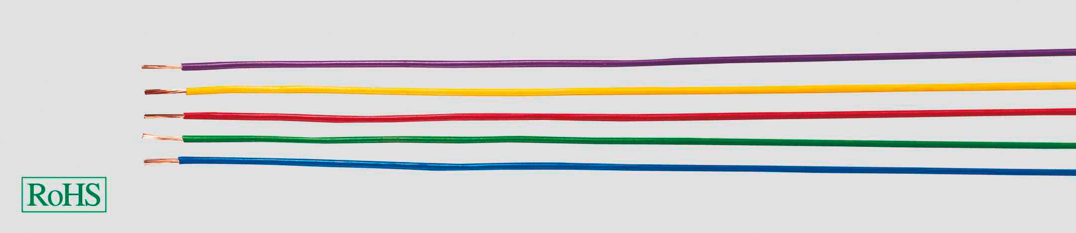 Fünf bunte isolierte Drähte (lila, gelb, rot, grün, blau) nebeneinander. Links unten das 'RoHS'-Logo.