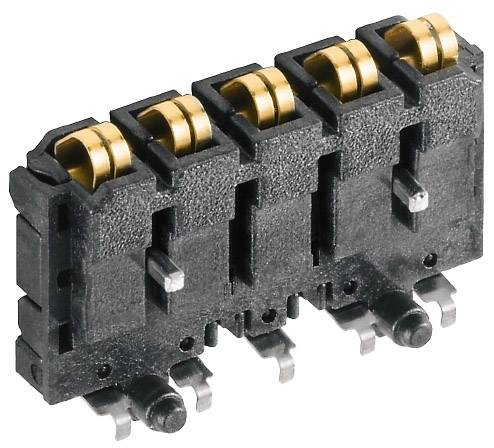 Ein schwarzer Steckverbinder mit vier goldenen Kontaktklammern, geeignet für elektronische Anwendungen, Nahaufnahme.