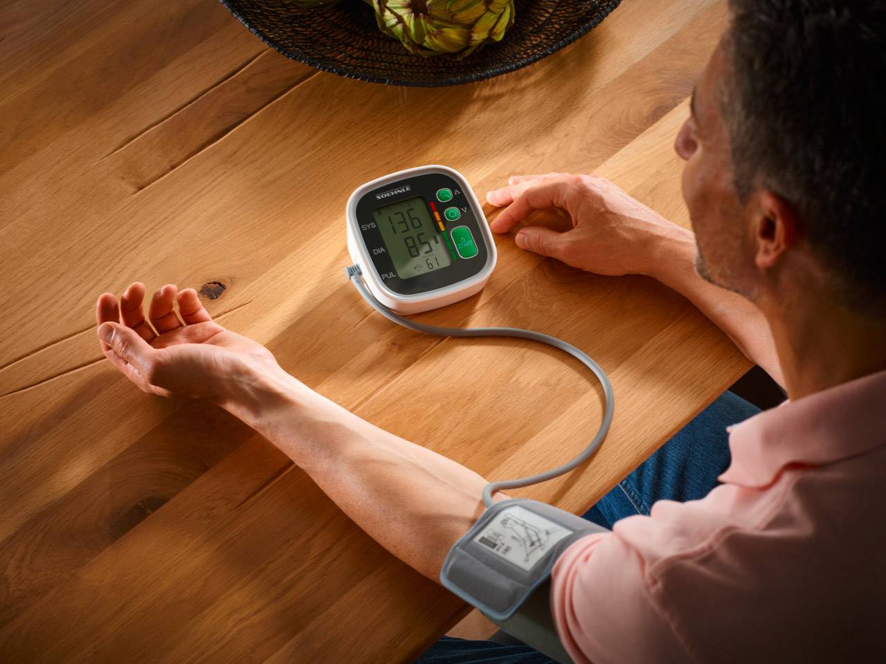 Soehnle Systo MonitorConnect300 Oberarm Blutdruckmessgerät 68096