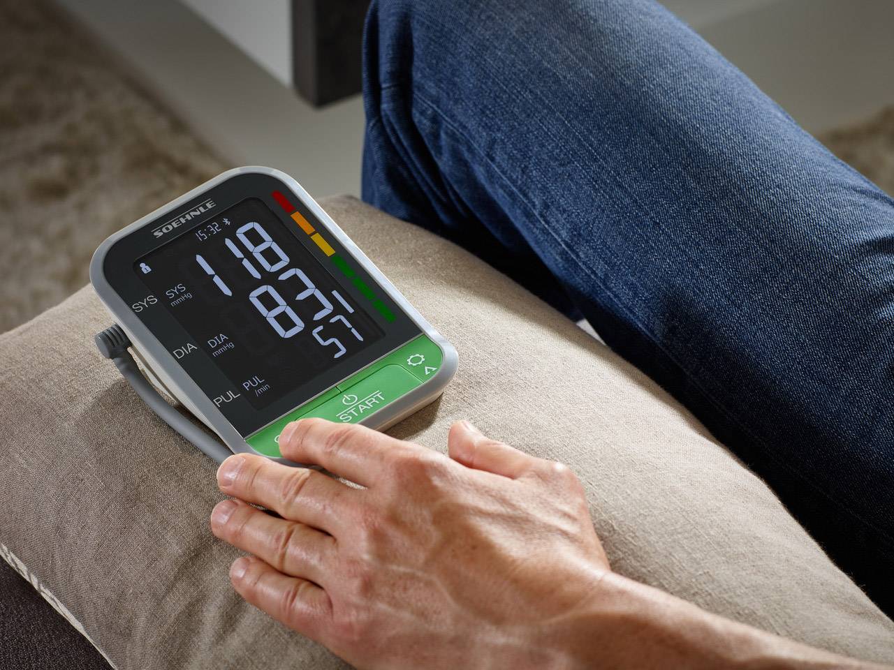 Soehnle Systo MonitorConnect400 Oberarm Blutdruckmessgerät 68097